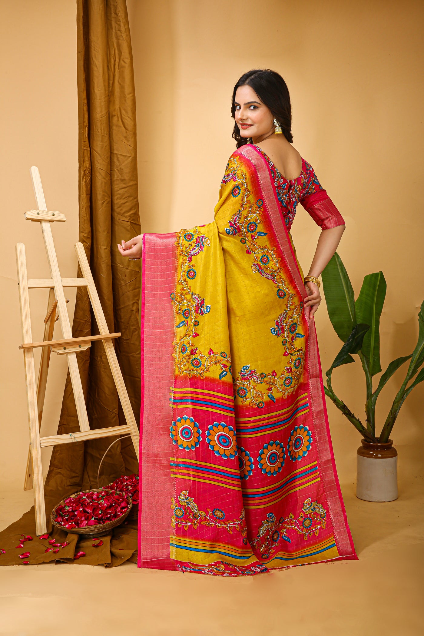 Enchanting Mustard Kalamkari Print Saree With Jacquard Border & Contrast Blouse