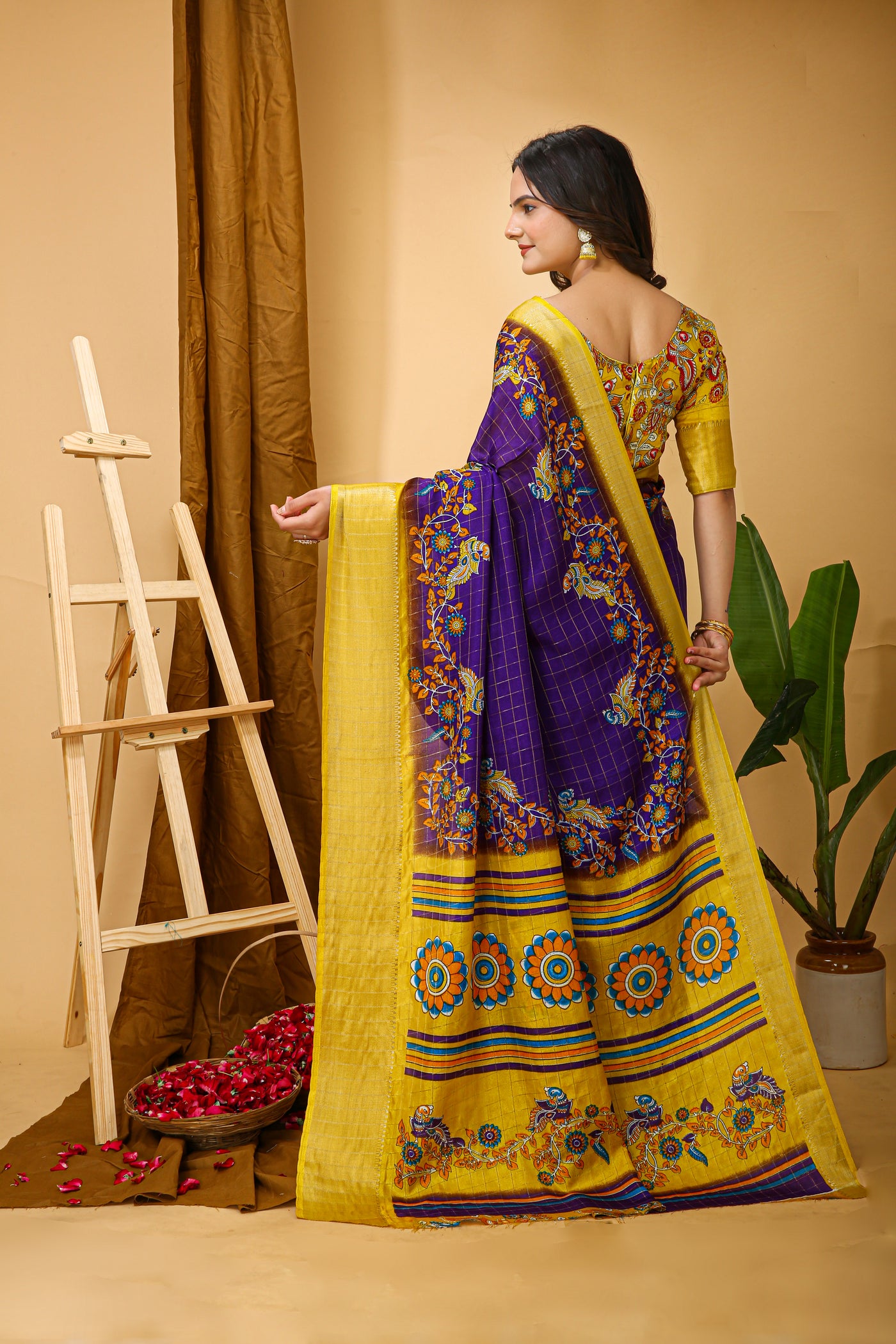 Enchanting Purple Kalamkari Print Saree With Jacquard Border & Contrast Blouse
