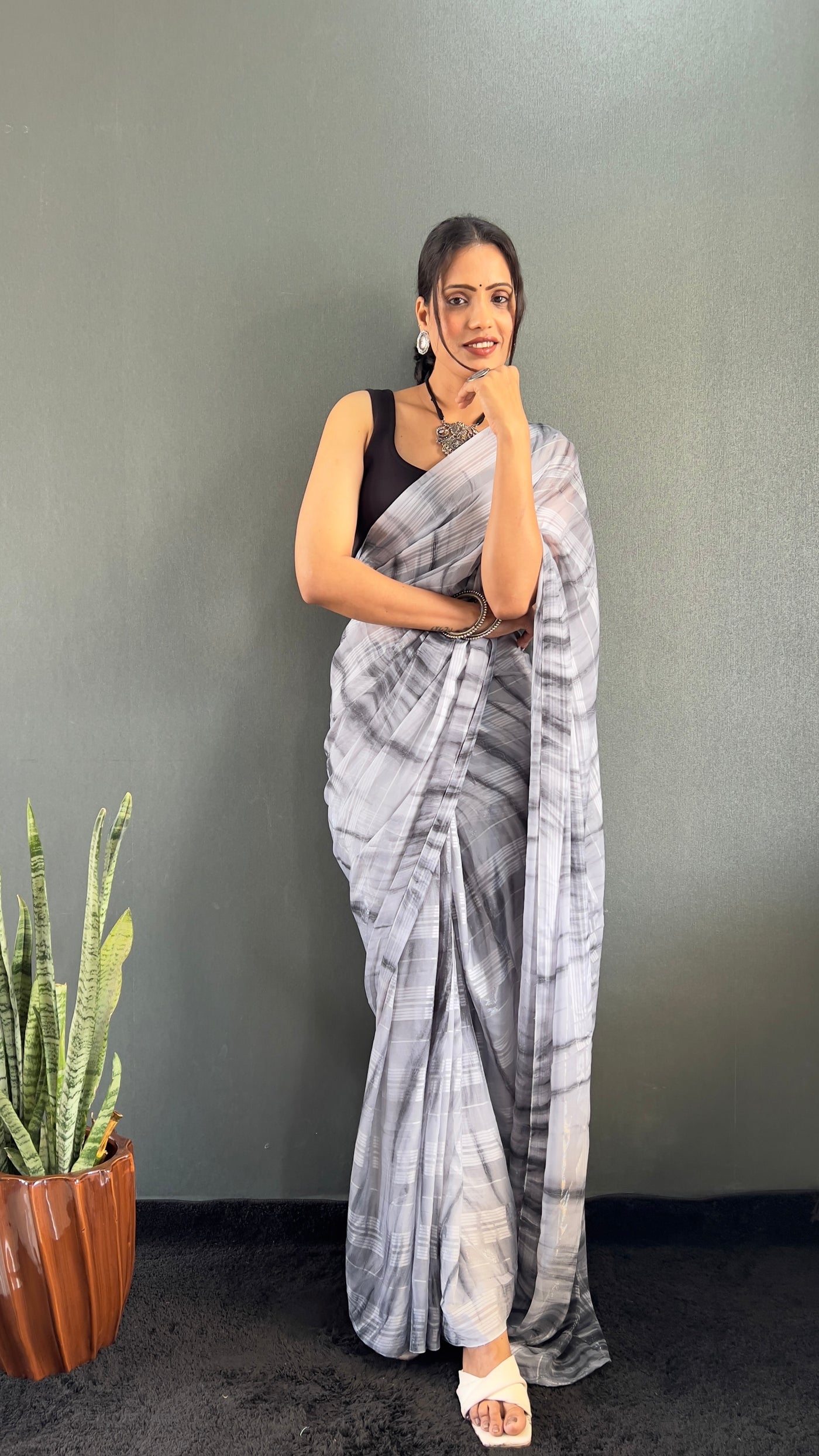 Beautiful Ready To Wear White Georgette Saree With Banglori Satin Blouse